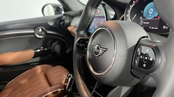 2021 (21) MINI HATCHBACK 1.5 Cooper Exclusive 3dr Auto 4854035