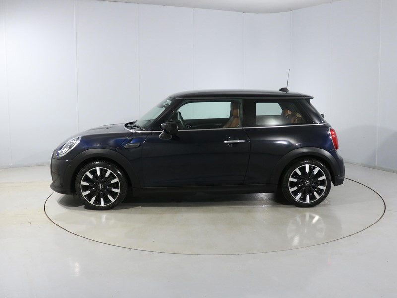 2021 (21) MINI HATCHBACK 1.5 Cooper Exclusive 3dr Auto 4854057