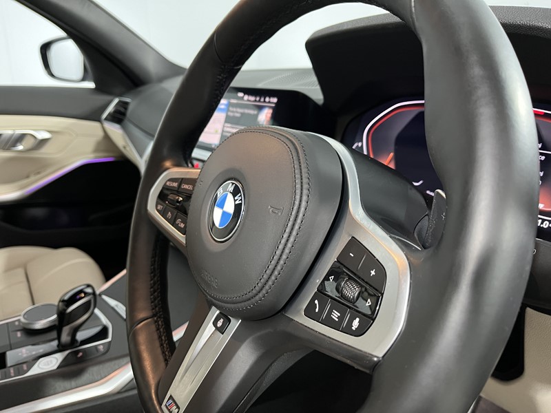 2021 (71) BMW 3 SERIES 330d xDrive MHT M Sport 4dr Step Auto 4866734