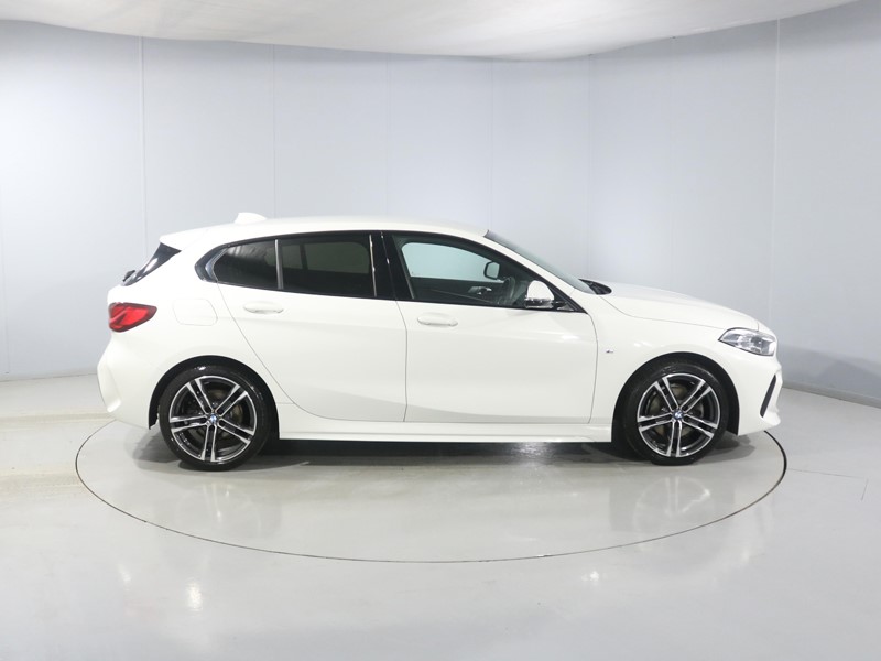 2022 (72) BMW 1 SERIES 118i [136] M Sport 5dr Step Auto [LCP] 4844422