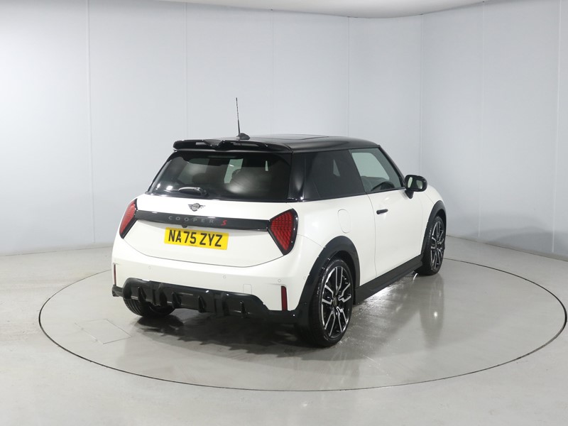 2025 (75) MINI COOPER 2.0 S Sport 3dr Auto 5316064