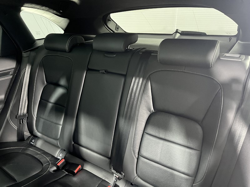 2021 (21) JAGUAR F-PACE 2.0 [250] Chequered Flag 5dr Auto AWD 4853255