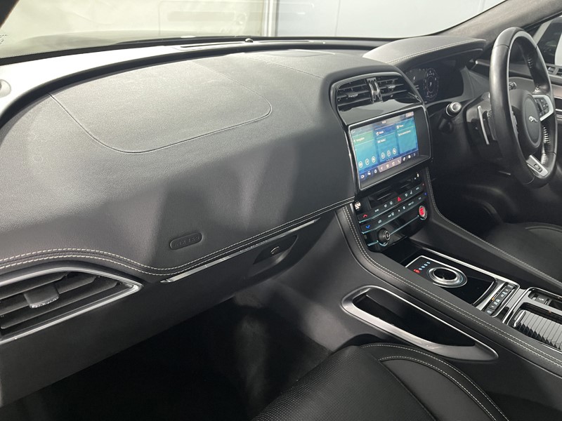 2021 (21) JAGUAR F-PACE 2.0 [250] Chequered Flag 5dr Auto AWD 4853250