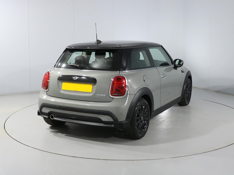 2022 (22) MINI HATCHBACK 1.5 Cooper Classic 3dr Auto 4909364