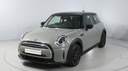 2022 (22) MINI HATCHBACK 1.5 Cooper Classic 3dr Auto 4909363