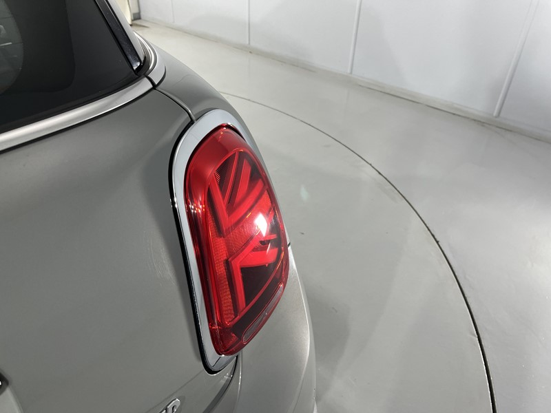 2022 (22) MINI HATCHBACK 1.5 Cooper Classic 3dr Auto 4909362