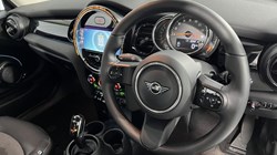 2022 (22) MINI HATCHBACK 1.5 Cooper Classic 3dr Auto 4909331