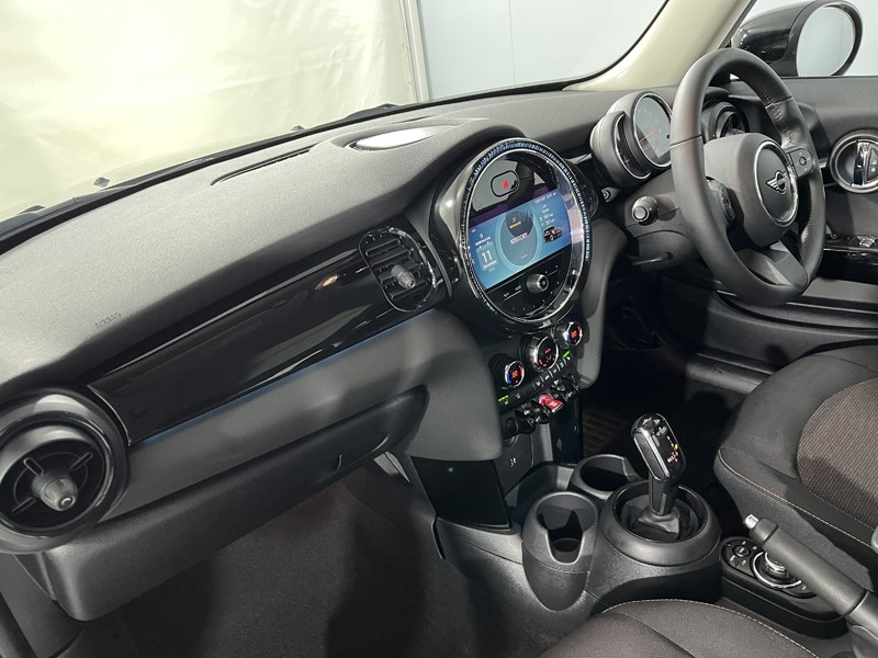 2022 (22) MINI HATCHBACK 1.5 Cooper Classic 3dr Auto 4909332