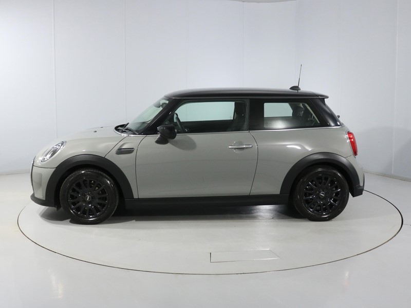 2022 (22) MINI HATCHBACK 1.5 Cooper Classic 3dr Auto 4909365