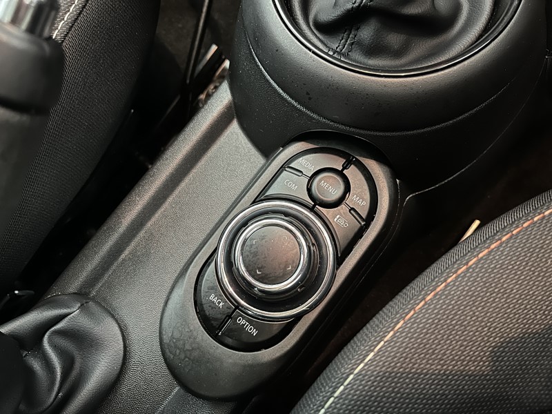 2022 (22) MINI HATCHBACK 1.5 Cooper Classic 3dr Auto 4909356