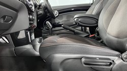 2022 (22) MINI HATCHBACK 1.5 Cooper Classic 3dr Auto 4909358