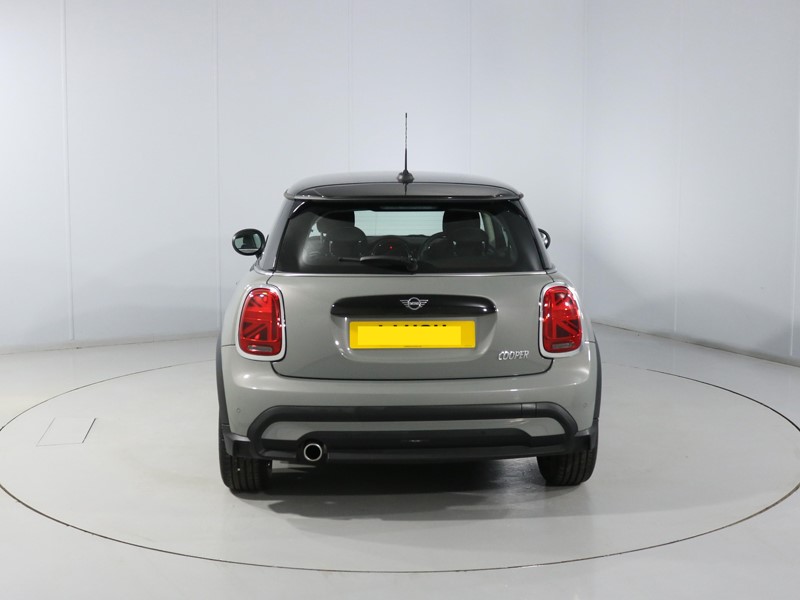 2022 (22) MINI HATCHBACK 1.5 Cooper Classic 3dr Auto 4909340