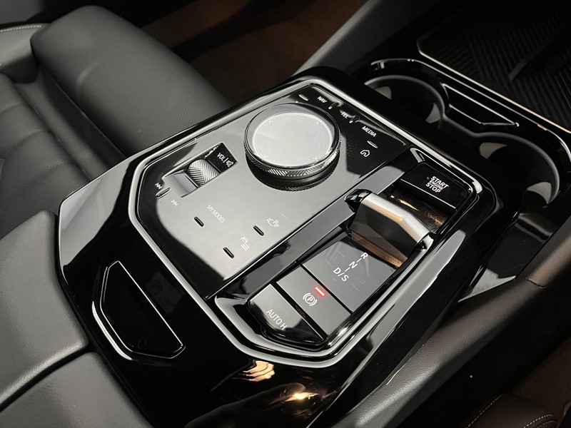 2024 (24) BMW 5 SERIES 520i M Sport Pro 4dr Auto 4877172