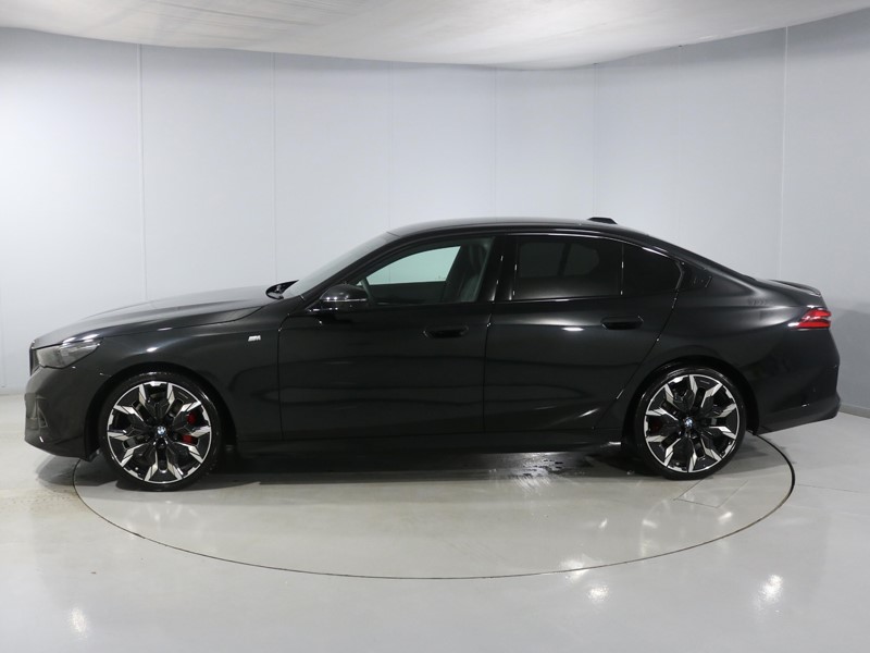 2024 (24) BMW 5 SERIES 520i M Sport Pro 4dr Auto 4877209