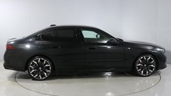 2024 (24) BMW 5 SERIES 520i M Sport Pro 4dr Auto 4877165