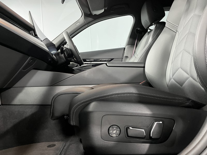 2024 (24) BMW 5 SERIES 520i M Sport Pro 4dr Auto 4877197