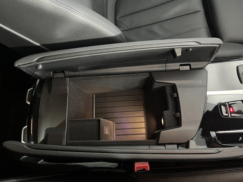 2022 (22) BMW 5 SERIES 520d MHT M Sport 5dr Step Auto 4882873