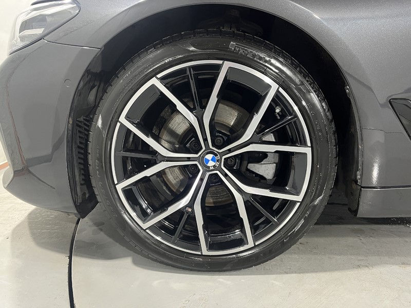 2022 (22) BMW 5 SERIES 520d MHT M Sport 5dr Step Auto 4882852