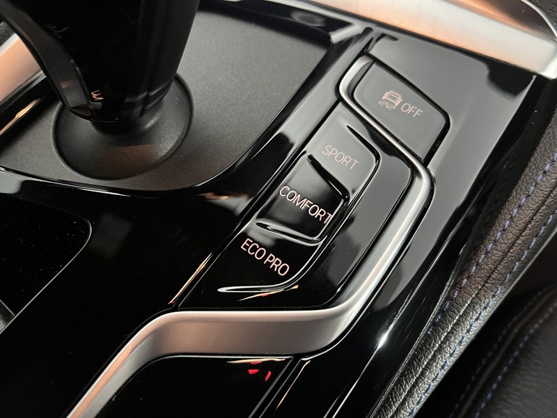 2022 (22) BMW 5 SERIES 520d MHT M Sport 5dr Step Auto 4882872