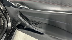 2022 (22) BMW 5 SERIES 520d MHT M Sport 5dr Step Auto 4882858