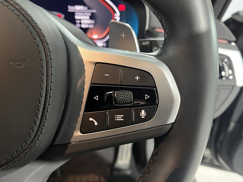 2022 (22) BMW 5 SERIES 520d MHT M Sport 5dr Step Auto 4882862