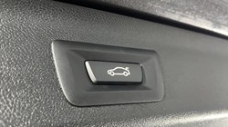 2022 (22) BMW 5 SERIES 520d MHT M Sport 5dr Step Auto 4882885