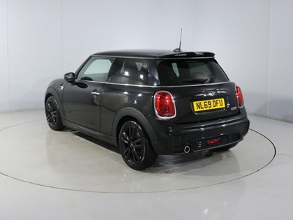 2019 (69) MINI HATCHBACK 1.5 Cooper Sport II 3dr Auto