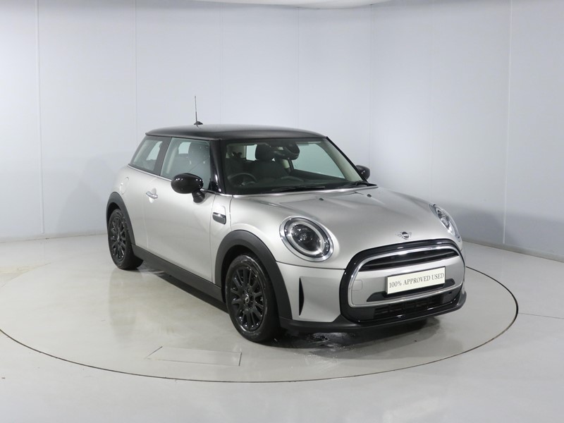2022 (72) MINI HATCHBACK 1.5 Cooper Classic 3dr Auto