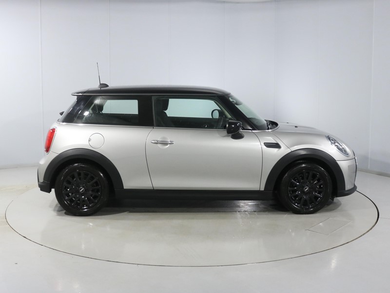 2022 (72) MINI HATCHBACK 1.5 Cooper Classic 3dr Auto 4876847