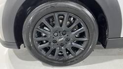 2022 (72) MINI HATCHBACK 1.5 Cooper Classic 3dr Auto 4876858