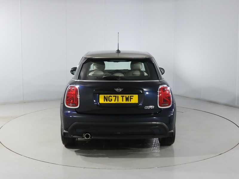 2022 (71) MINI HATCHBACK 1.5 Cooper Exclusive 5dr 4876606