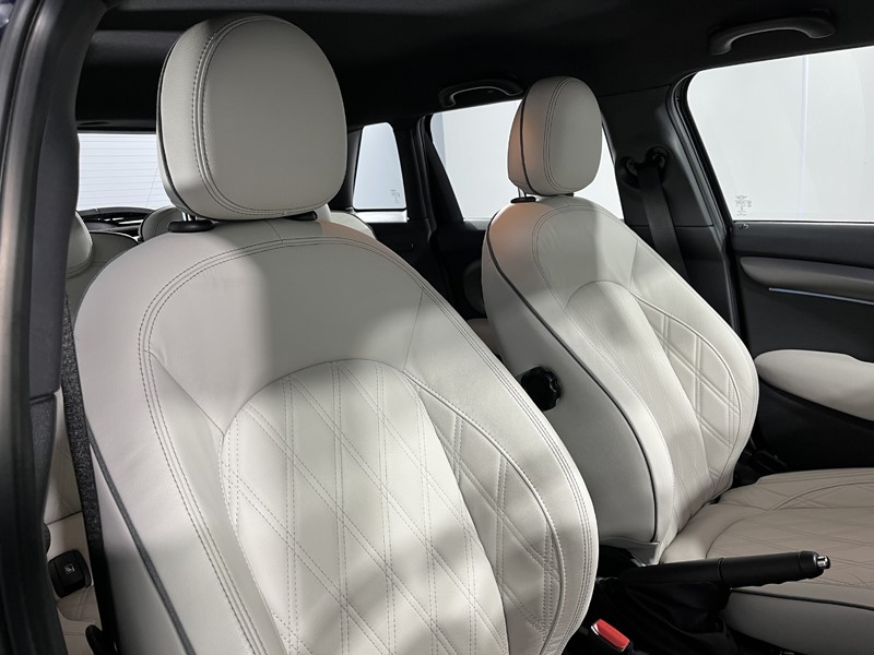 2022 (71) MINI HATCHBACK 1.5 Cooper Exclusive 5dr 4876602