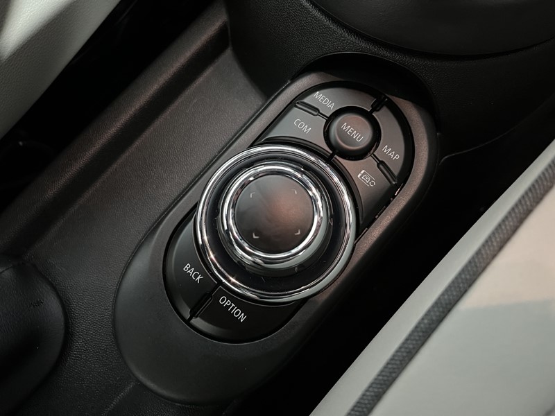 2022 (71) MINI HATCHBACK 1.5 Cooper Exclusive 5dr 4876622