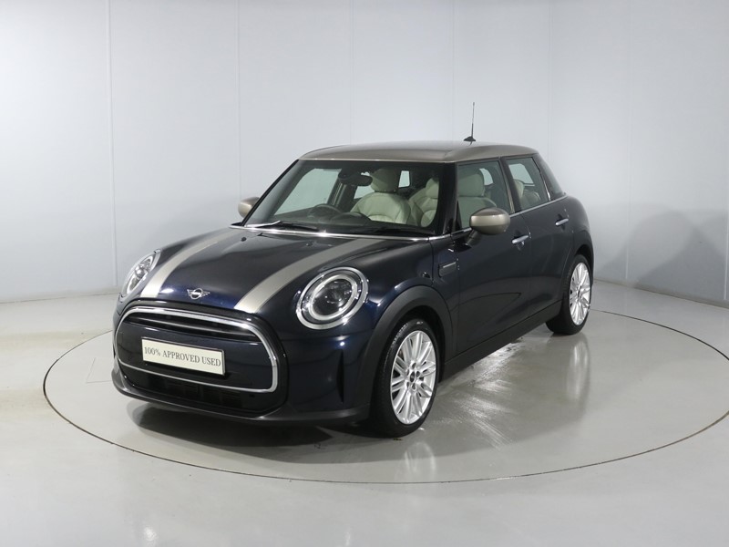 2022 (71) MINI HATCHBACK 1.5 Cooper Exclusive 5dr 4876629