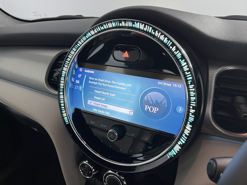 2022 (71) MINI HATCHBACK 1.5 Cooper Exclusive 5dr 4876617