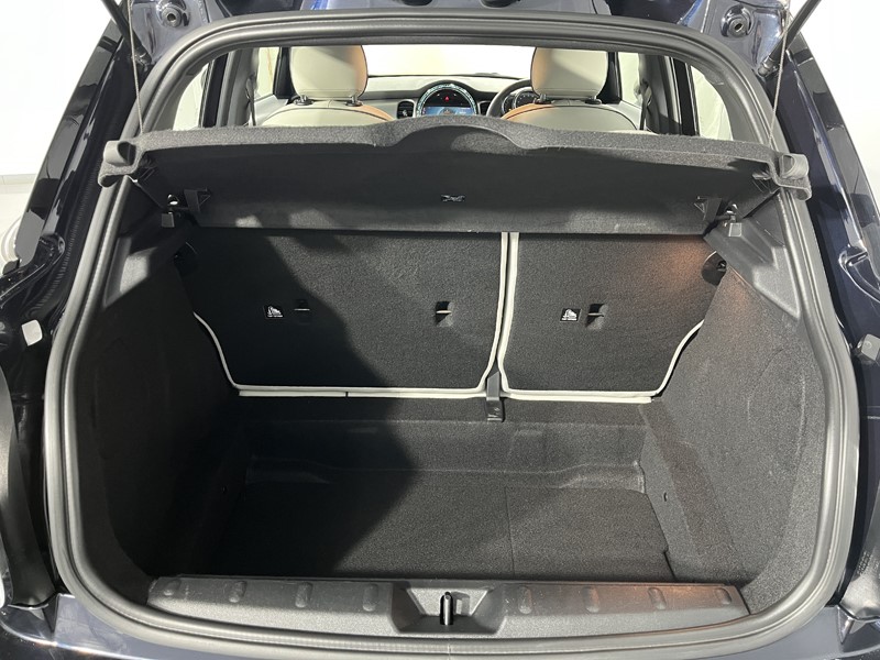 2022 (71) MINI HATCHBACK 1.5 Cooper Exclusive 5dr 4876604