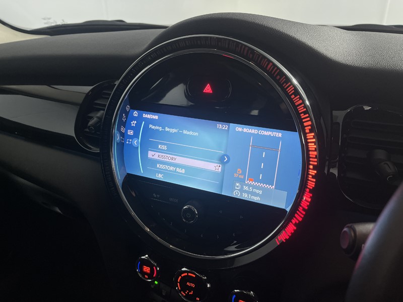 2022 (72) MINI HATCHBACK 1.5 Cooper Classic 5dr Auto 4883156