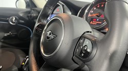 2022 (72) MINI HATCHBACK 1.5 Cooper Classic 5dr Auto 4883151