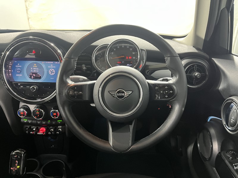 2022 (72) MINI HATCHBACK 1.5 Cooper Classic 5dr Auto 4883135