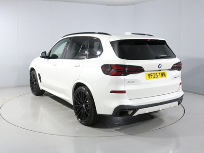 2025 (25) BMW X5 xDrive30d MHT M Sport 5dr Auto