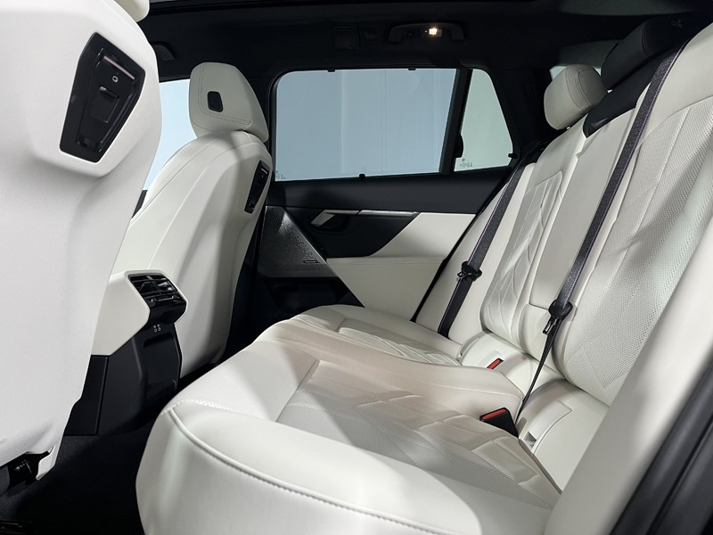 2024 (74) BMW 5 SERIES 530e M Sport Pro 5dr Auto 4872711