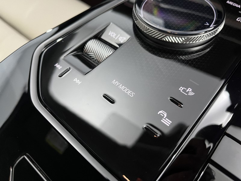 2024 (74) BMW 5 SERIES 530e M Sport Pro 5dr Auto 4872708