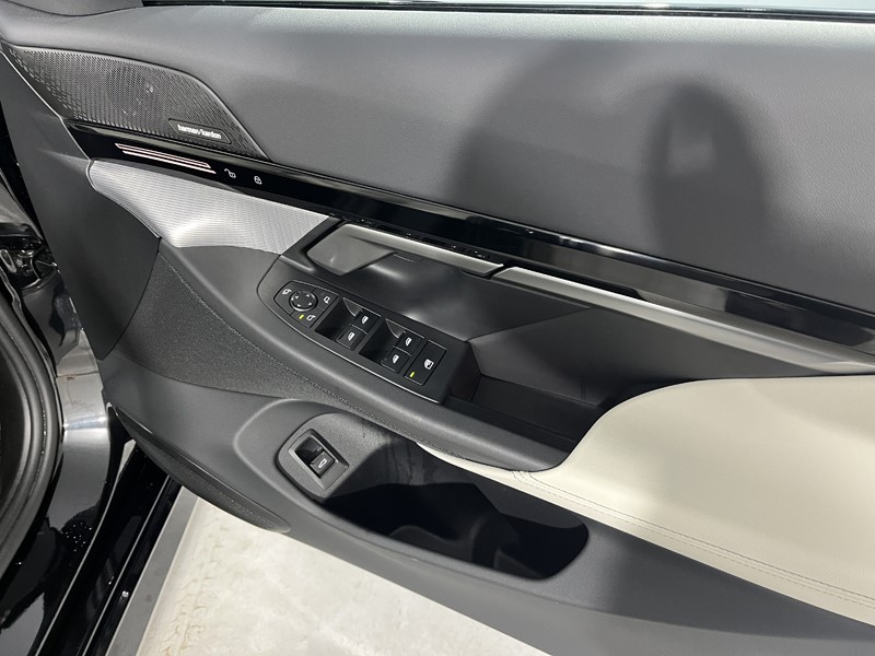 2024 (74) BMW 5 SERIES 530e M Sport Pro 5dr Auto 4872692