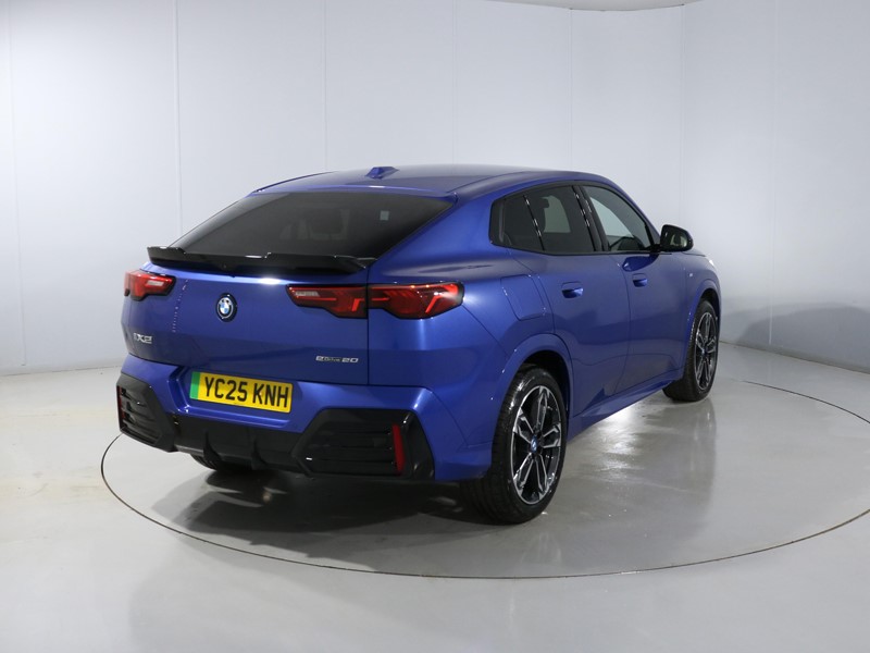 2025 (25) BMW iX2 150kW eDrive20 M Sport 65kWh 5dr Auto 4868190