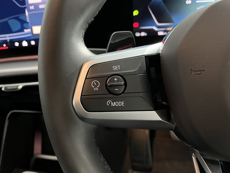 2025 (25) BMW iX2 150kW eDrive20 M Sport 65kWh 5dr Auto 4868167