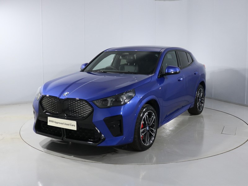 2025 (25) BMW iX2 150kW eDrive20 M Sport 65kWh 5dr Auto 4868189