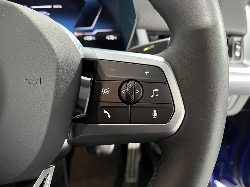 2025 (25) BMW iX2 150kW eDrive20 M Sport 65kWh 5dr Auto 4868168