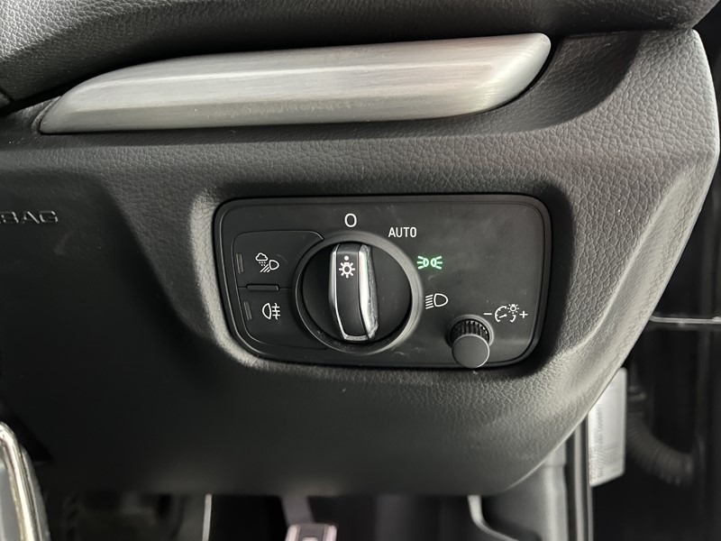 2019 (68) AUDI A3 35 TFSI Black Edition 4dr 4864133