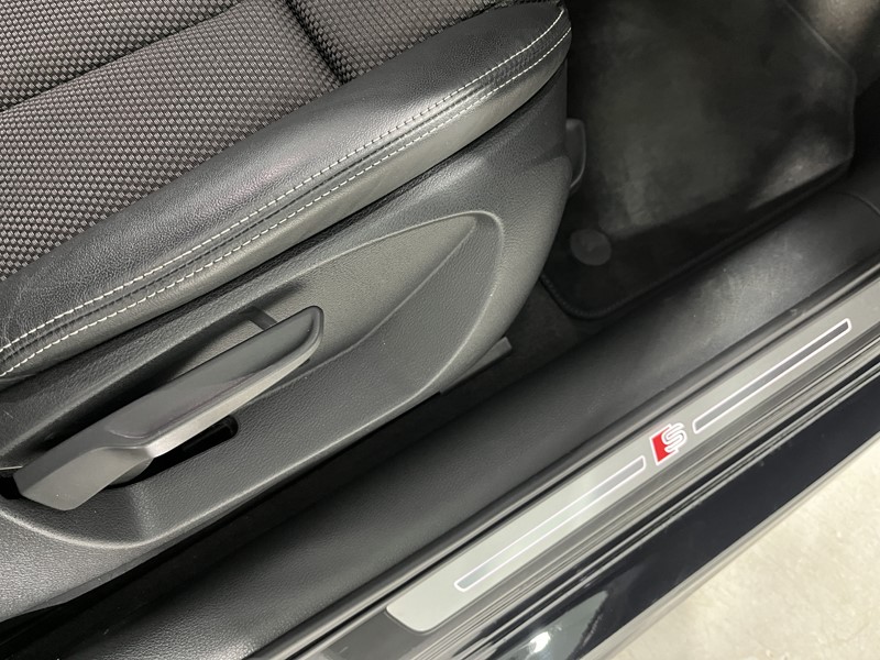 2019 (68) AUDI A3 35 TFSI Black Edition 4dr 4864131