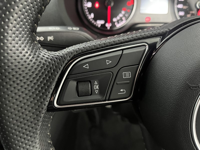 2019 (68) AUDI A3 35 TFSI Black Edition 4dr 4864135